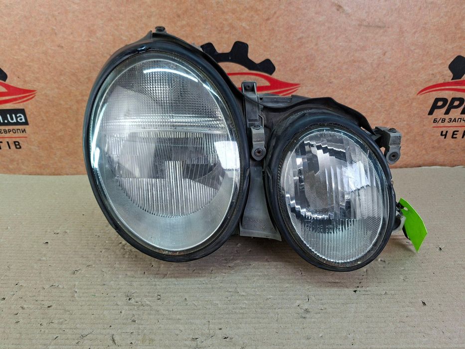 Mercedes CLK-Class W208 C208 1997-2002 Фара правая ксенон блок розжига