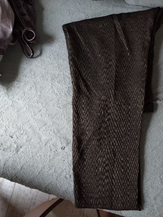 Włoskie eleganckie spodnie damskie. 44