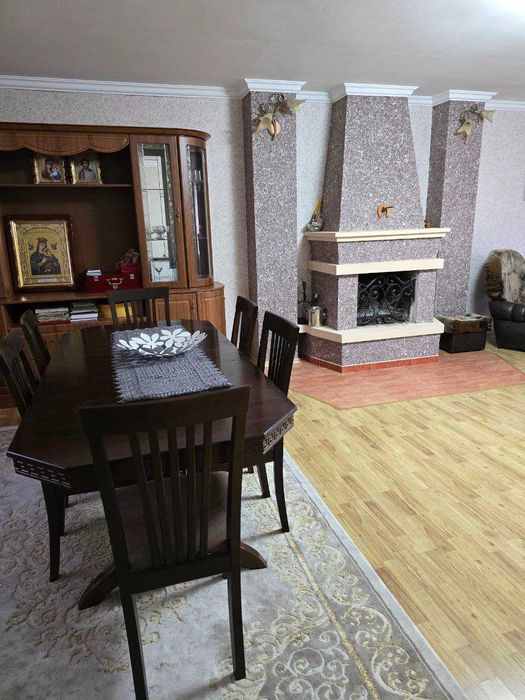 Продаж будинку с. Зміїнець