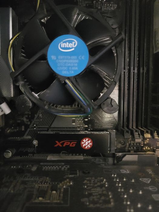 Komputer Gamingowy Stacionarny  I5 9400 256M2 ssd MSI Gtx1060 8GB RAM Komis