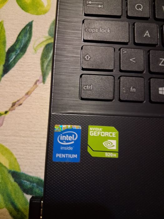 Laptop Asus X552M 512 SSD