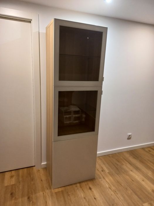 Móvel IKEA Besta em ótimo estado