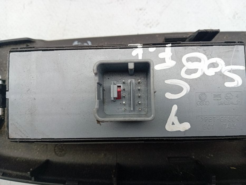 Comando / botão / interruptor vidros frente esquerdo VOLKSWAGEN Passat