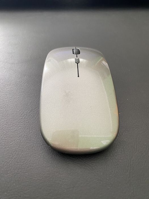 Dual-Mode Mouse in Very Good Condition64729524997507122