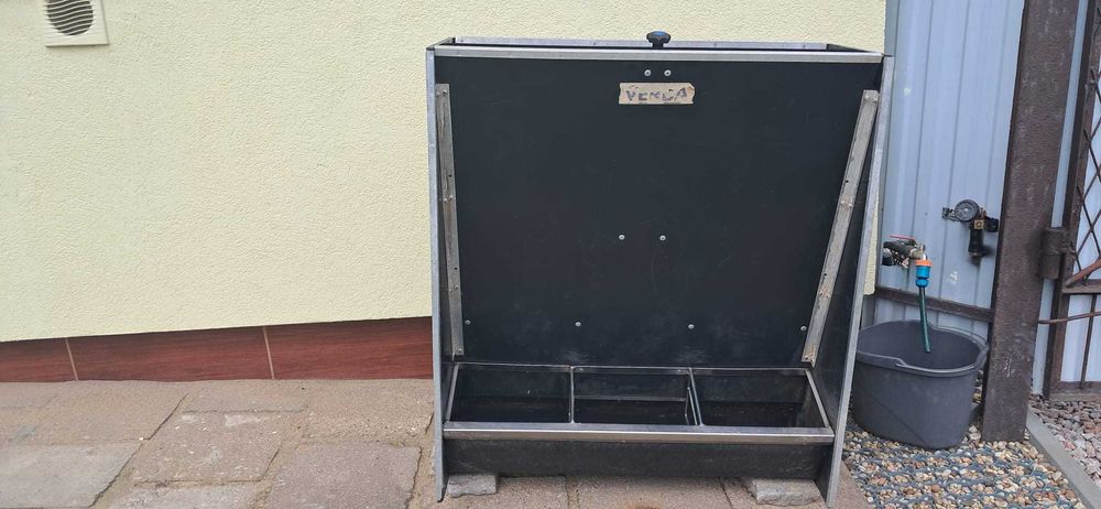 Karmuszka automat na pasze