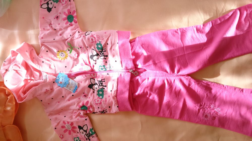 Костюми, трієчка, нові!!!