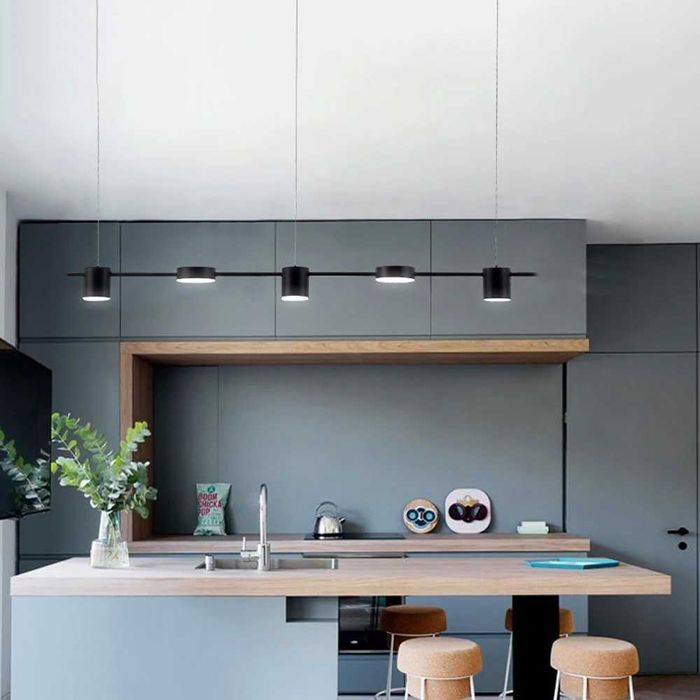 Освітлення люстра, бра, трек, точковий світильник по оптових цінах