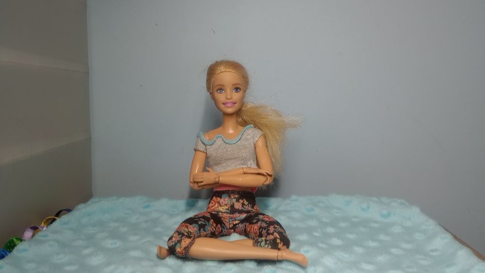 Lalka Barbie made to move