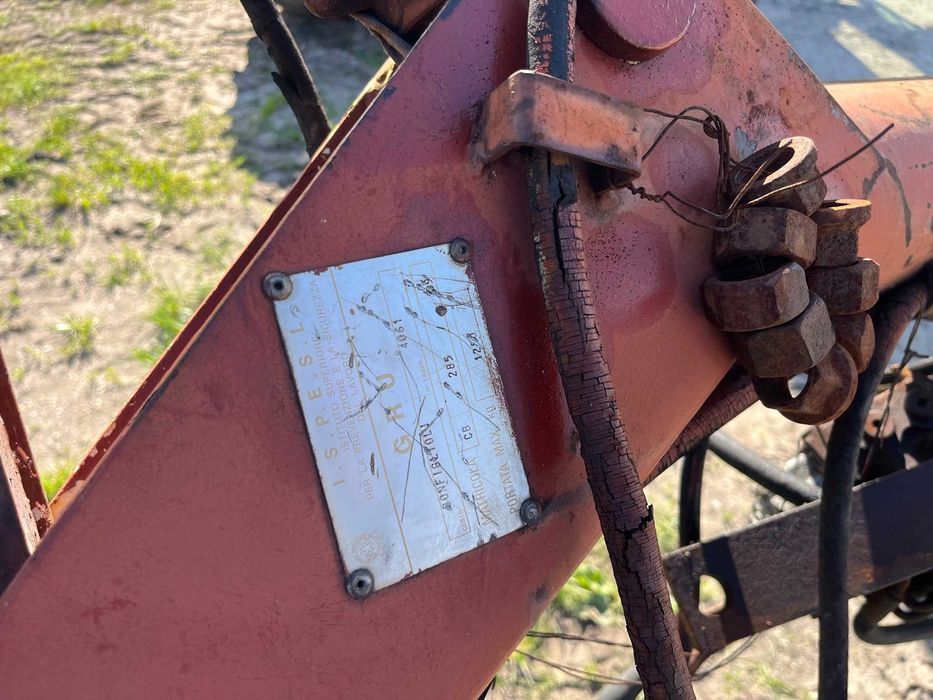 HDS żuraw BONFIGLIOLI P2500 na busa do traktora drewna waga 500 kg