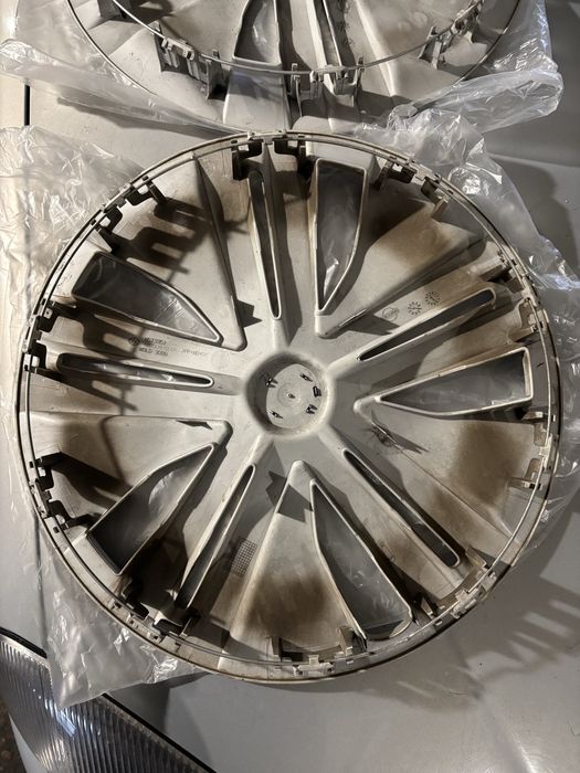 Колпаки Nissan Leaf 18-22 R16