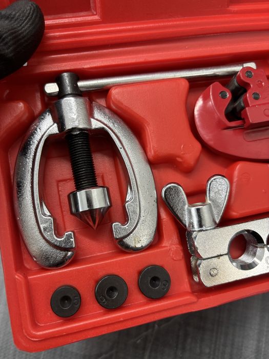 Набір для розвальцювання гальмівних трубок 5-16 мм  FT3061 Falon-Tech