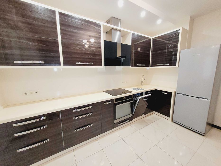 2-к квартиру Чавдар 1 81 кв.м. в 2 хв від метро Осокорки
