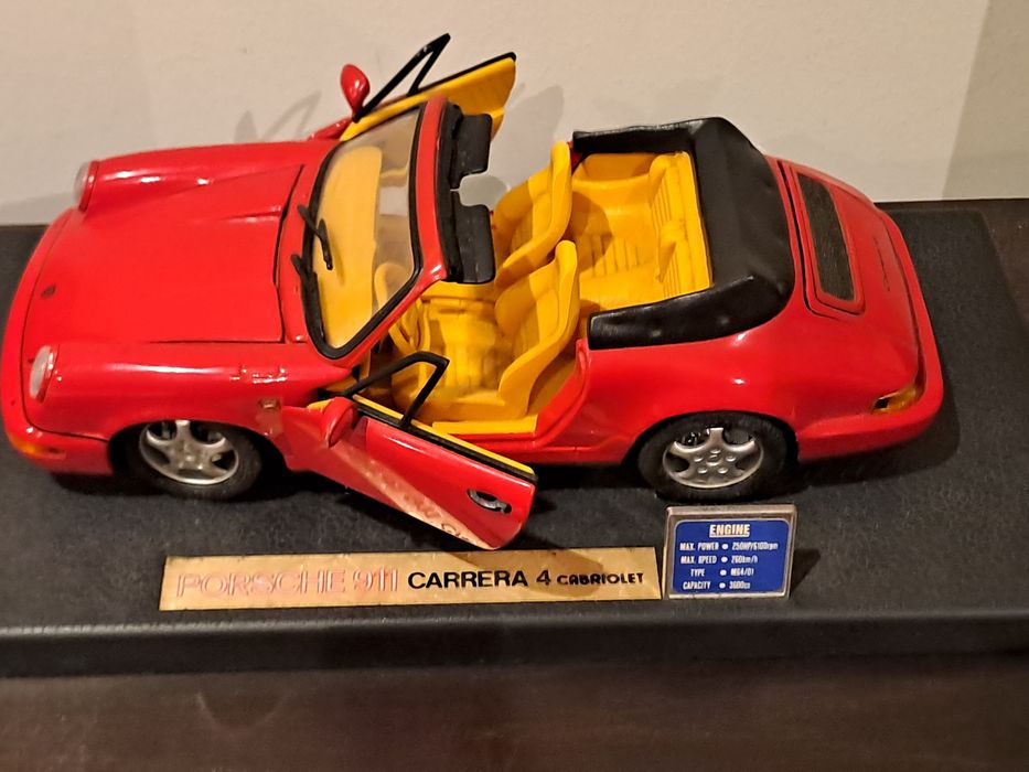 Porsche 911 Carrera 4 Cabriolet