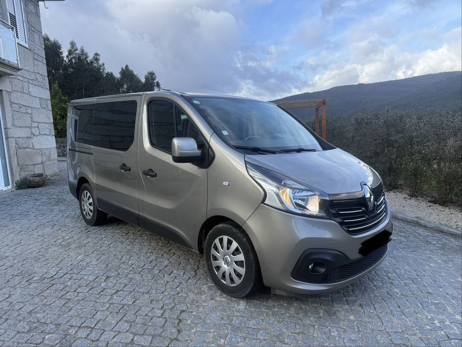 Renault Trafic 8 Lugares