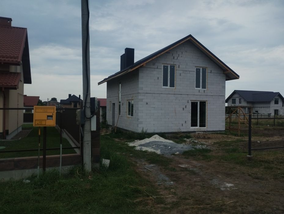 Продаж преміум-будинку біля Львова | Ременів | 3 спальні | 10 соток