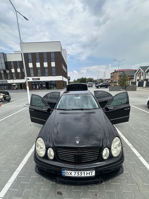 Mercedes Benz W211 E500