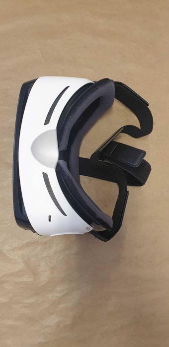 Okulary VR Samsung GearVR z kontrolerem pilotem