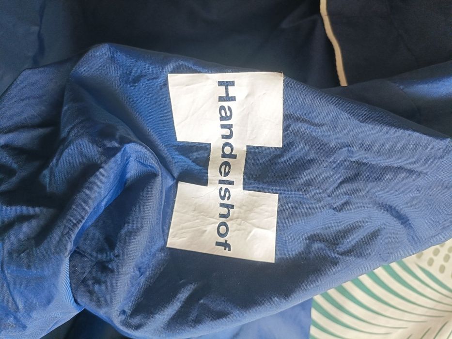 Młodzieżowa kurtka wiatrówka rozmiar 164. Adidas