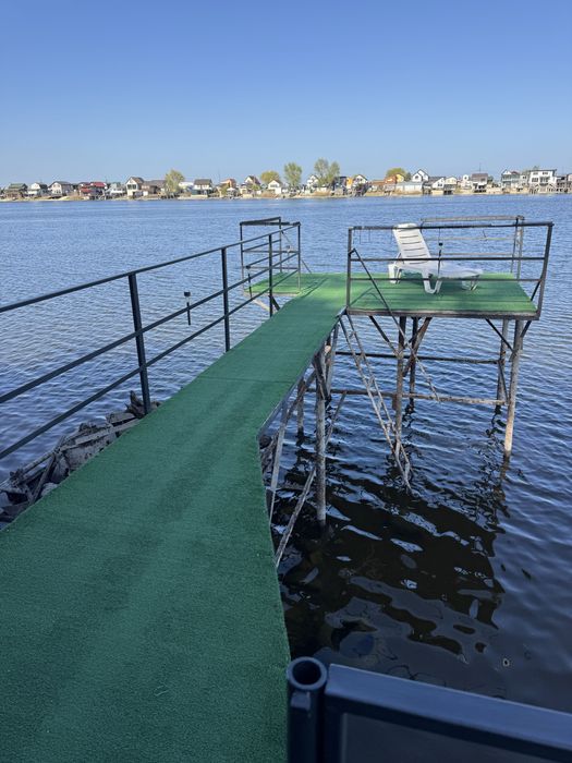 Подобова оренда  Будинок біля води подобово