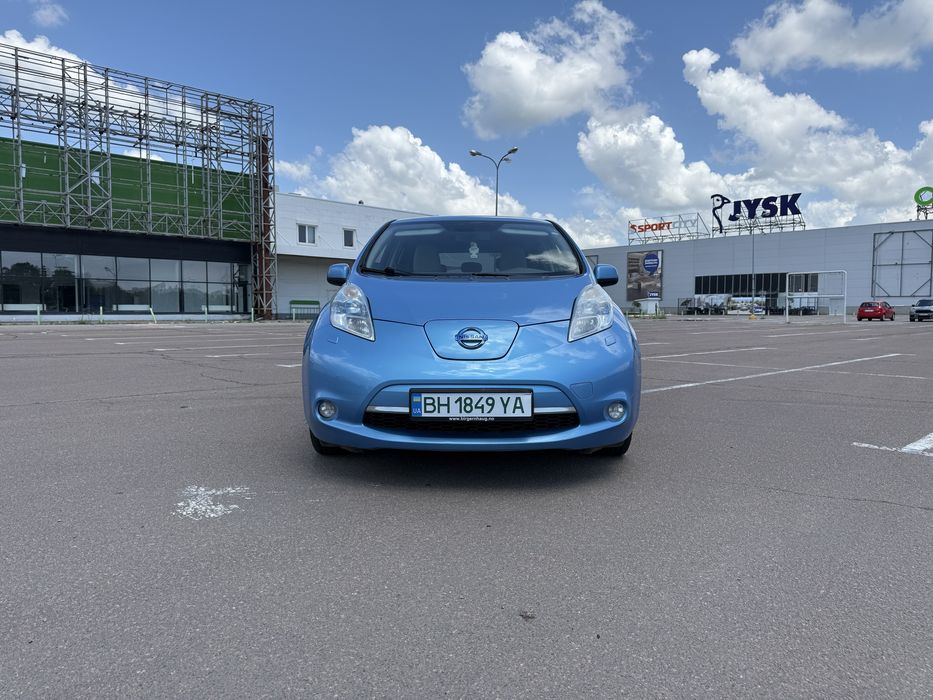 Nissan Leaf  запас хода 90 км(eco)