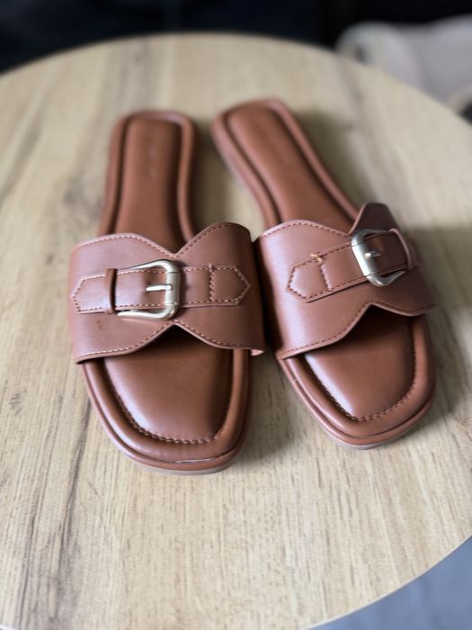 Damskie brązowe klapki caramel camel 40/41 primark
