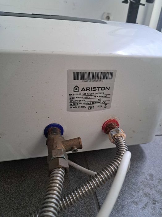 Przepływowy podgrzewacz wody ARISTON