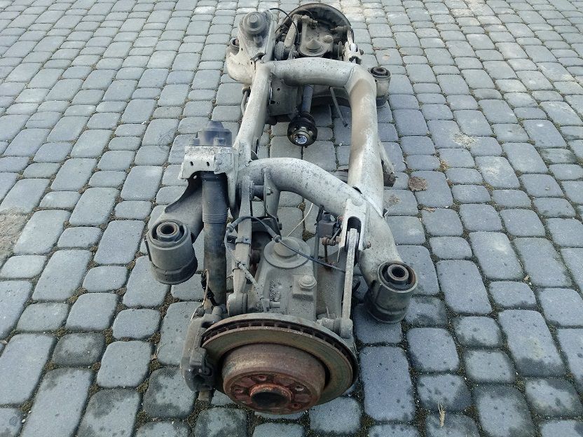 Zawieszenie tył Sanki Belka Bmw E39 520i 523i 528i Woj świętokrzyskie