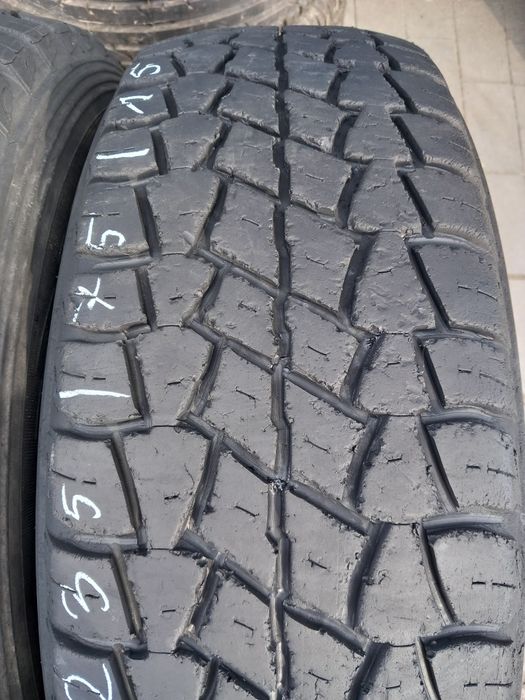 2x Opony Używane Całoroczne 235/75R15 Matador