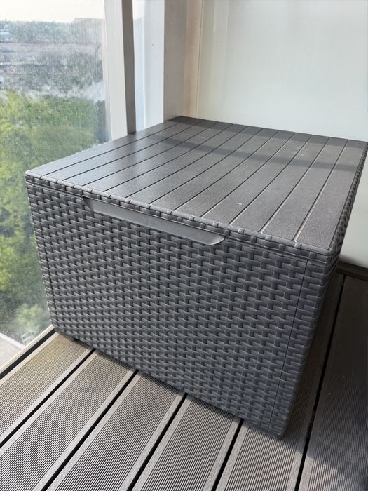 Stolik balkonowy typu skrzynia skladany ok 58/53cm