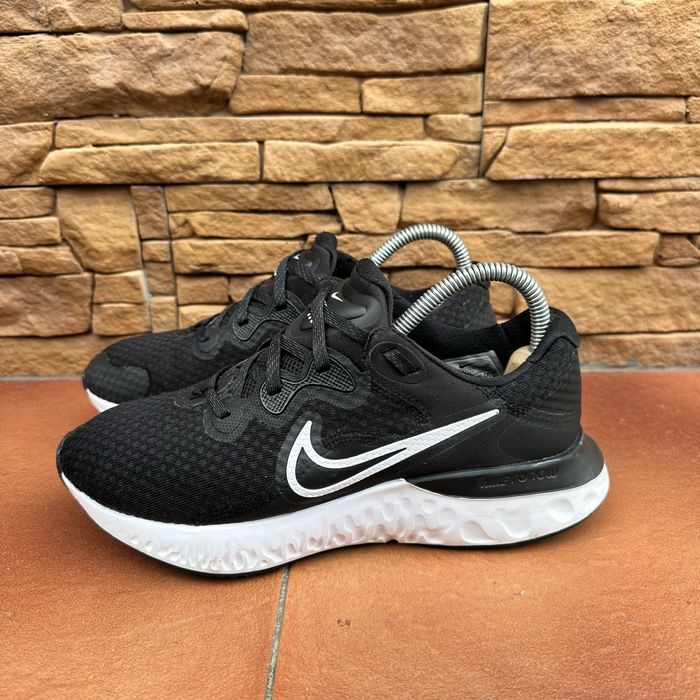 Кросівки Nike Renew Run 2