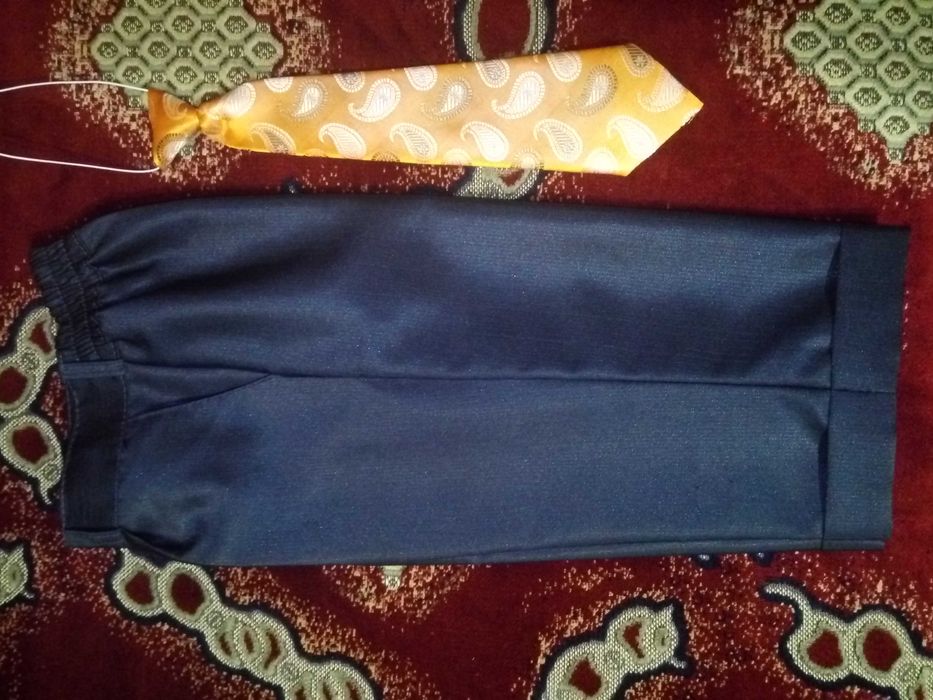 Детский костюм тройка + галстук