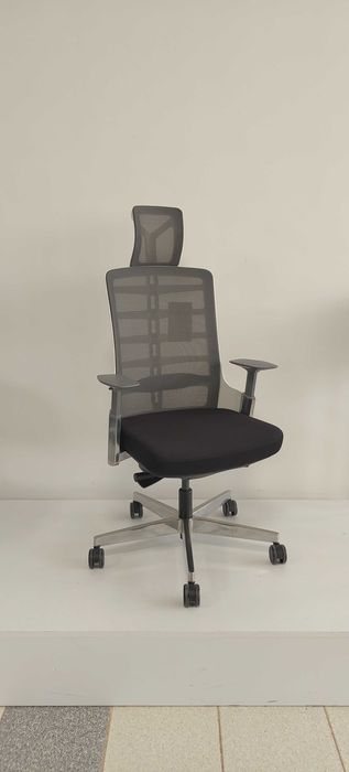 Fotel biurowy, ergonomiczny, regulowany, krzesło do biura, biurka SPINELLY | WYPRZEDAŻ EKSPOZYCJI