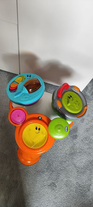 CHICCO 05224 Stolik zespołu muzycznego perkusja marakasy konsola Dja