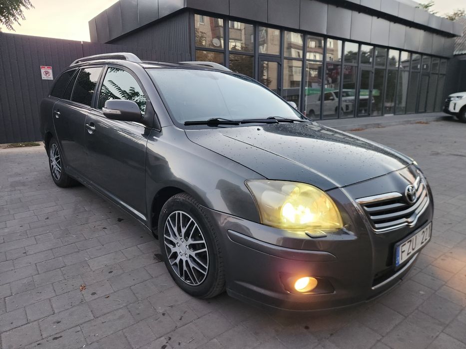 Тайота Авенсис 2.2 дизель механика