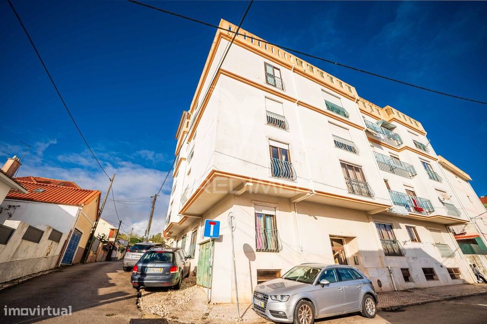 BAIXA DE PREÇO - Apartamento T2 C/garagem em Agualva-Cacém – Oportu...