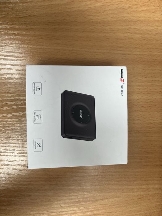 Adapter Apple CarPlay Carlinkit CPC200-T2C dla Tesla Model 3/Y/S/X
