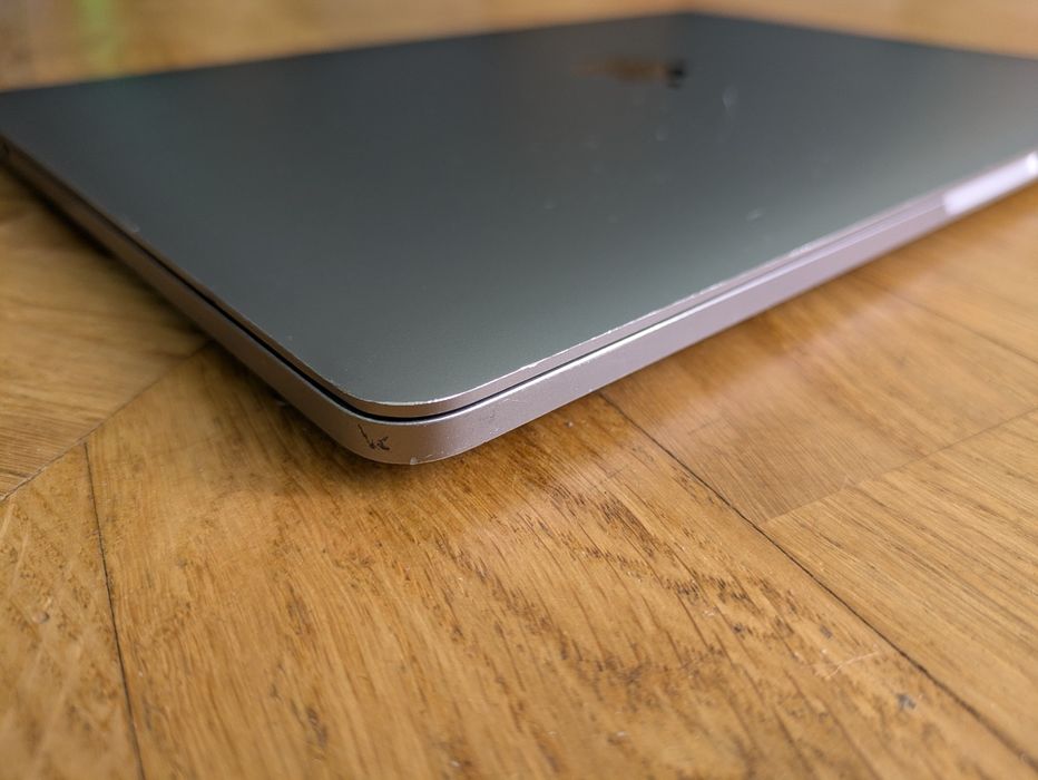 MacBook Pro M1, 2022, 13", 8/512 ГБ.