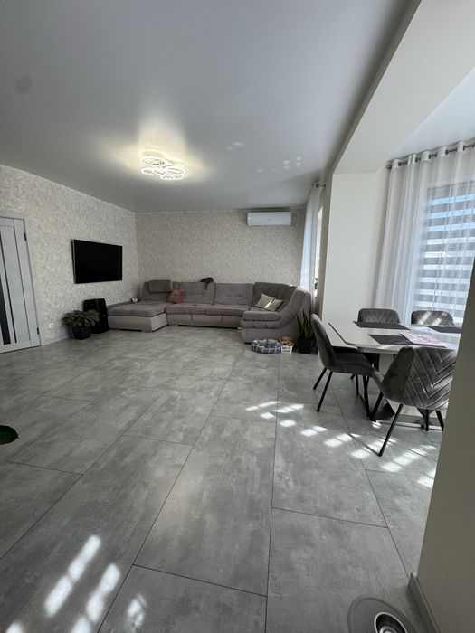 Продам красивый дом в городе