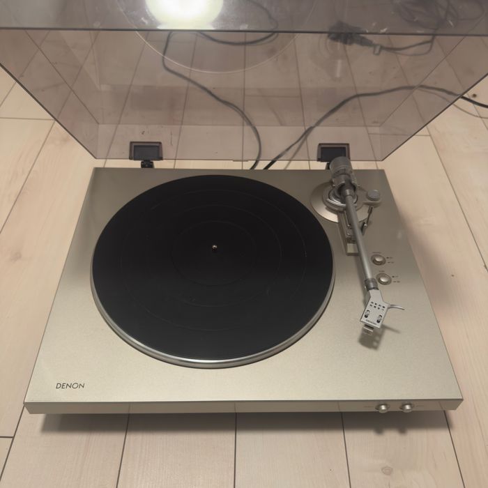 Gramofon DENON DP-300F