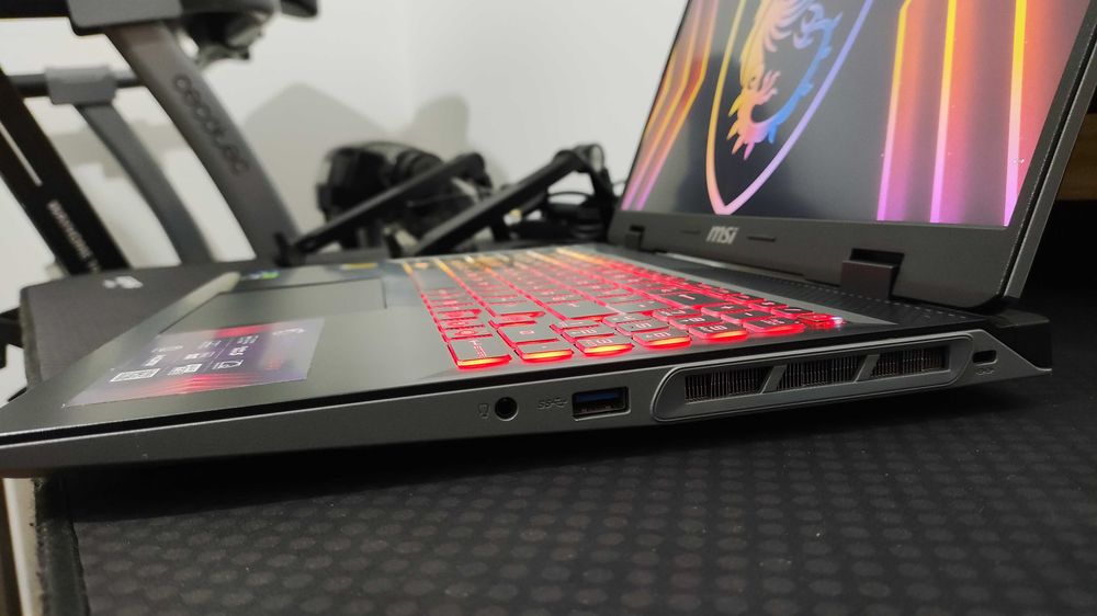 MSI Sword 16" - i7 14700HX