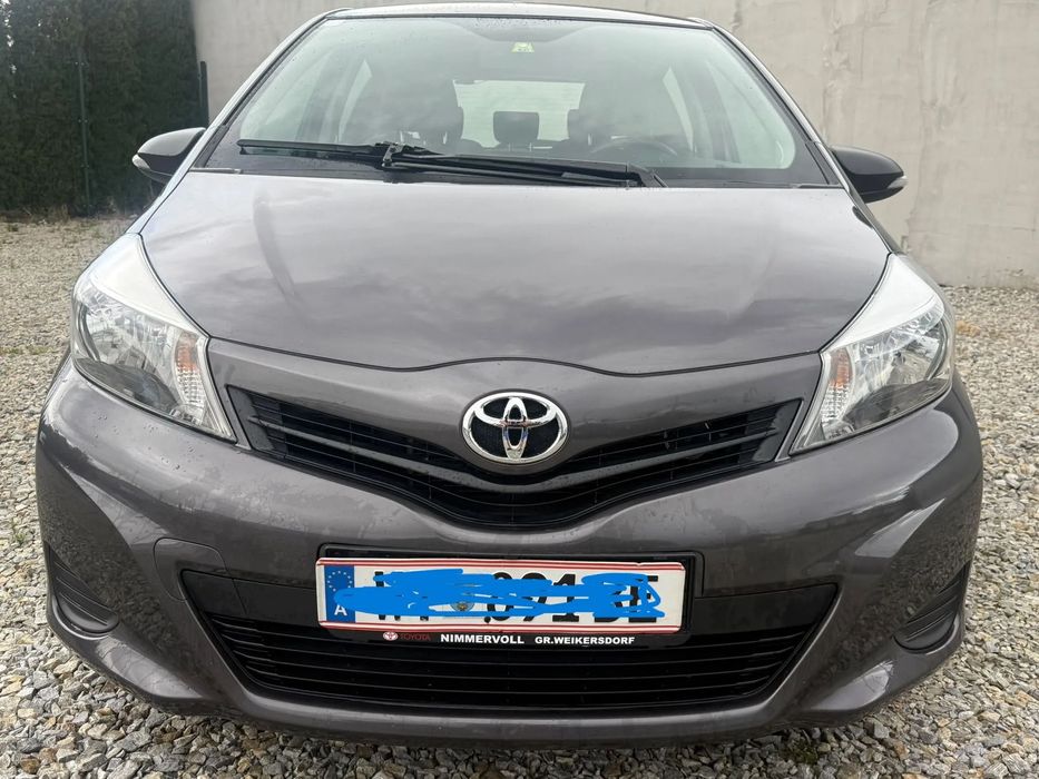 Toyota Yaris 55 tys km    klima stan idealny