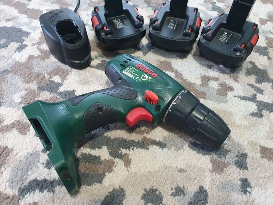 Шурік Bosch PSR 12 + 3  акб + Зарядка