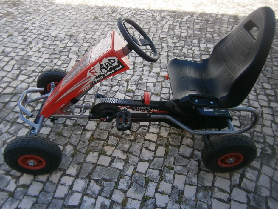 KART a pedais-como novo-Bom Preço