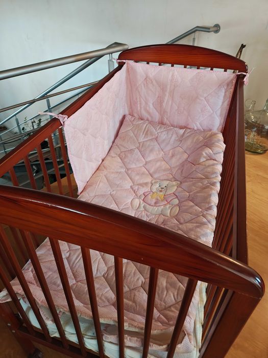 Berço para bebé / cama de criança 6-7 anos em madeira