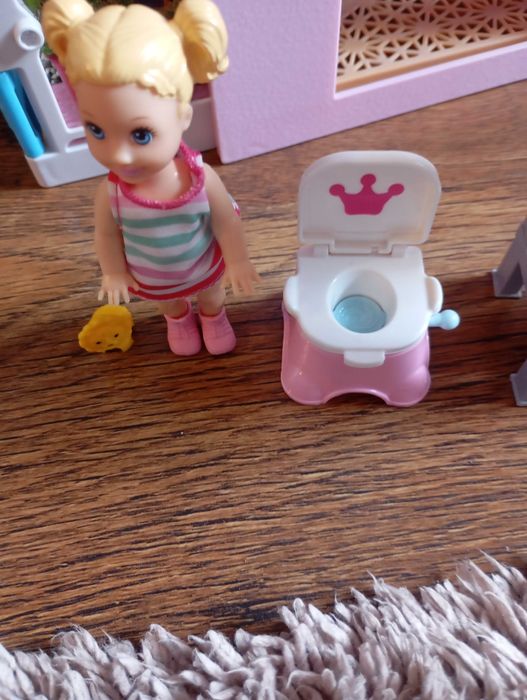 Barbie Opiekunka Skiperr