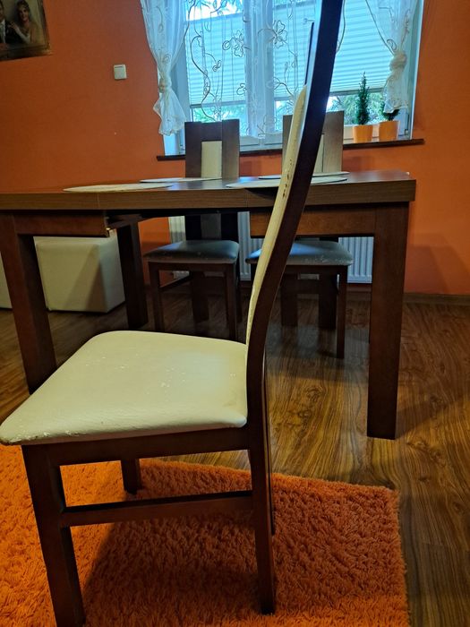 Krzesło drewniane