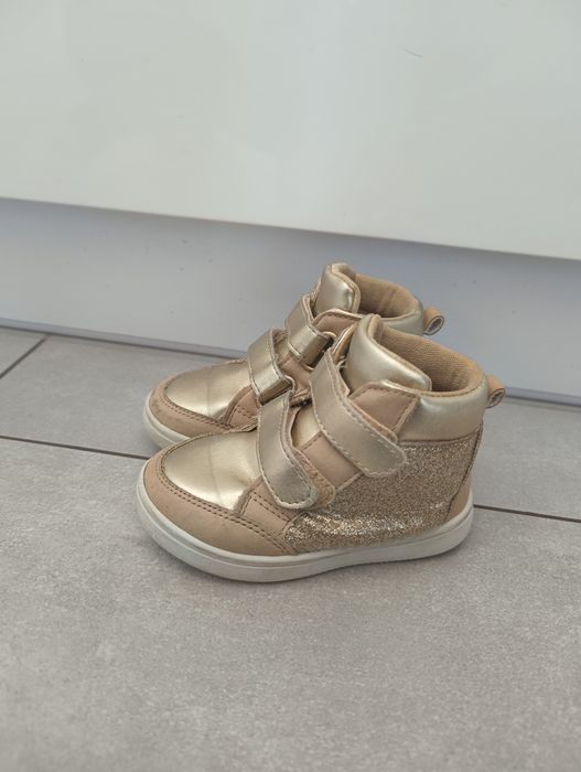 Złote buciki 23 Sinsay