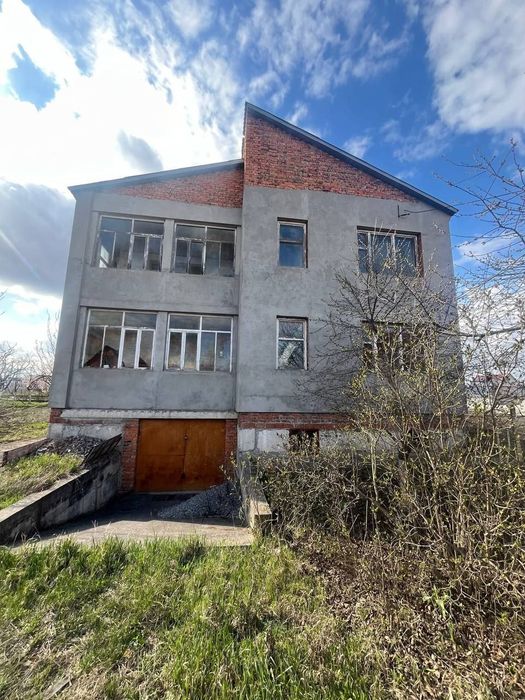 Продам будинок в місті