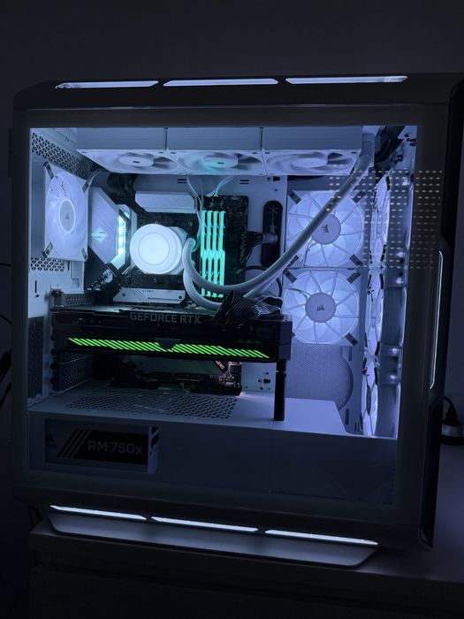 Corsair iCUE 5000T RGB Tempered Glass Branca