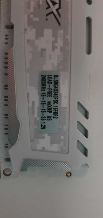 Memória RAM DDR4 Ballistix 8GB 2400Mhz